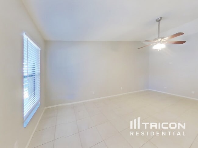 Foto del edificio - 12318 Cloverstone Dr