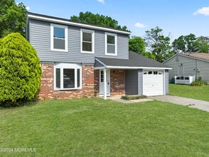 Building Photo - 12 Sextant Dr