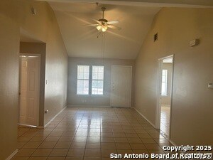 Foto del edificio - 7639 Windsor Oaks