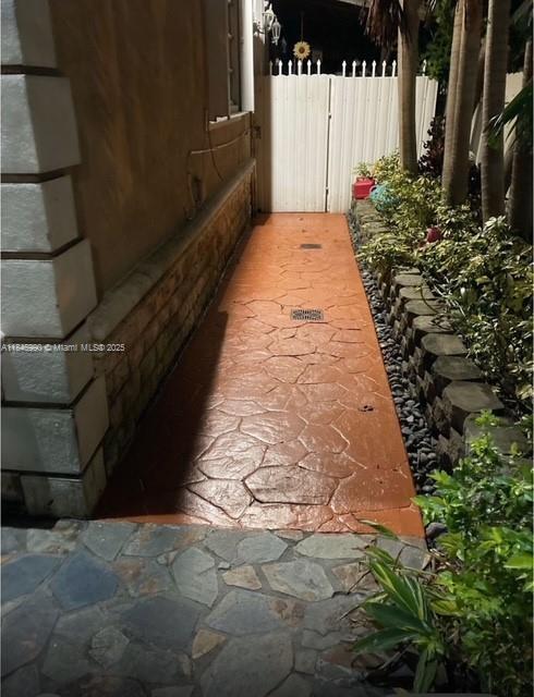 Foto del edificio - 1176 NW 38th St
