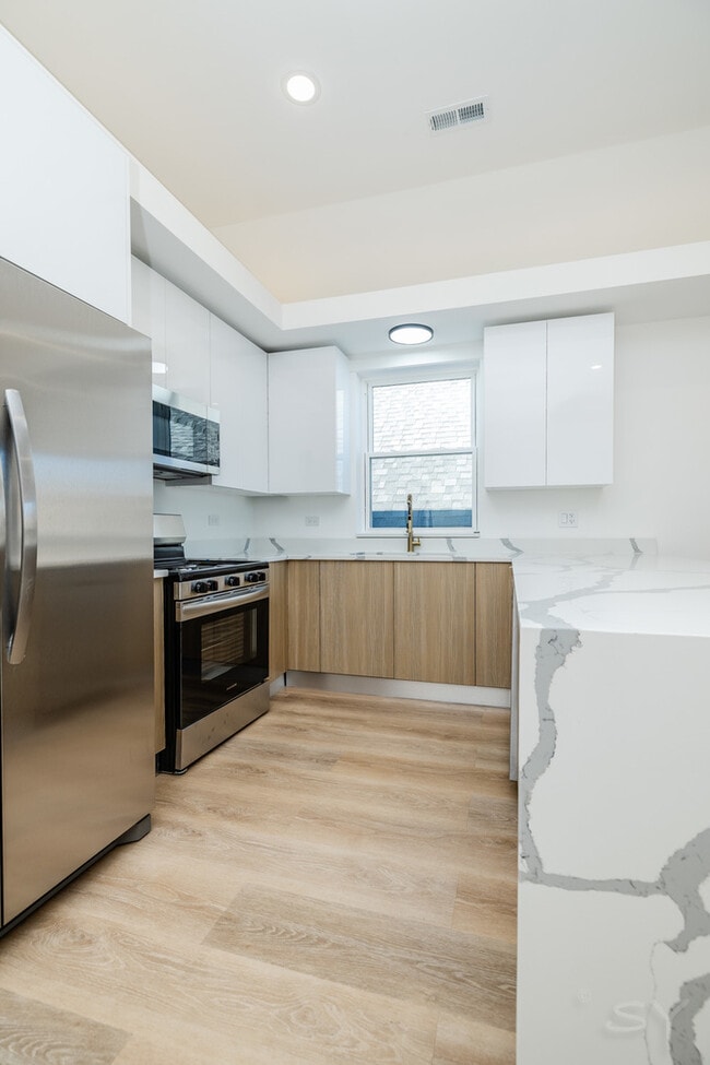 Foto del edificio - 2949 W 25th Pl