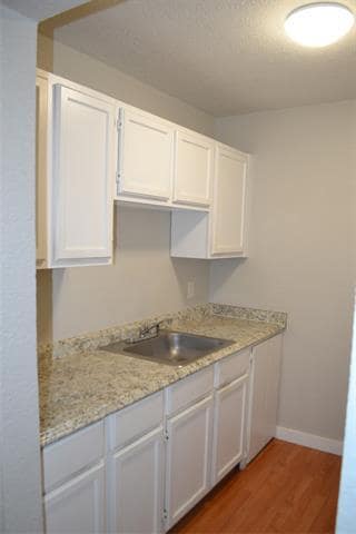 Foto del edificio - 701 W Sycamore St