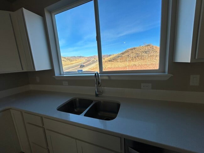 Photo - 2790 Soleil Hts Townhome