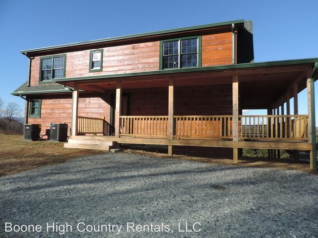 Building Photo - 3 br, 2.5 bath House - 200 Nit Noi Row