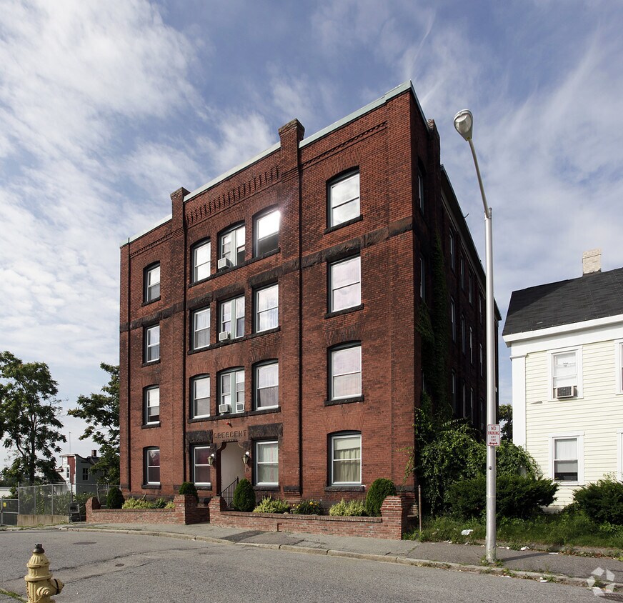 Building Photo - 15 Charlton St
