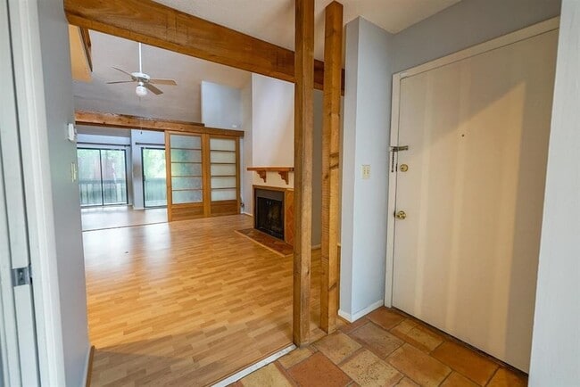 Photo - 1800 Nicklaus Dr Apartment