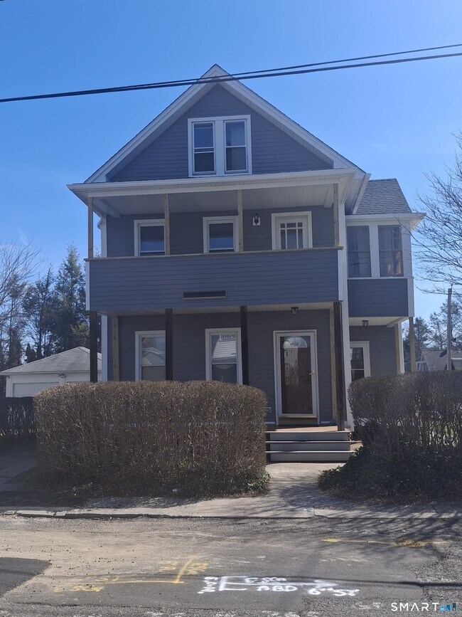 Building Photo - 34 York St