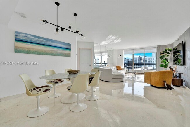 Foto del edificio - 3530 Mystic Pointe Dr