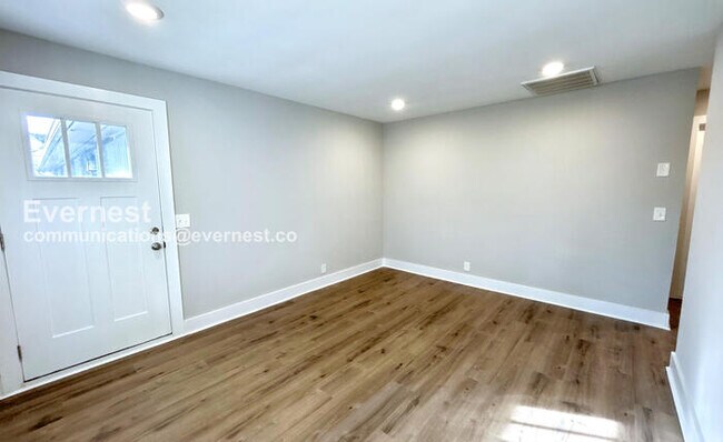 Foto del edificio - 1728 17th Ave N