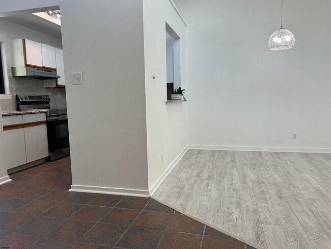 Building Photo - 20 Tilton Club