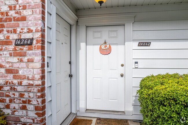 Entrance - 14330 SW Farmington Rd