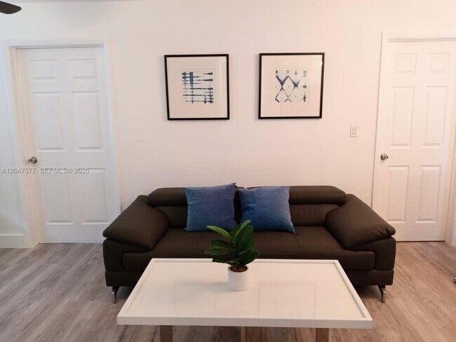 Foto del edificio - 10961 SW 222nd Terrace