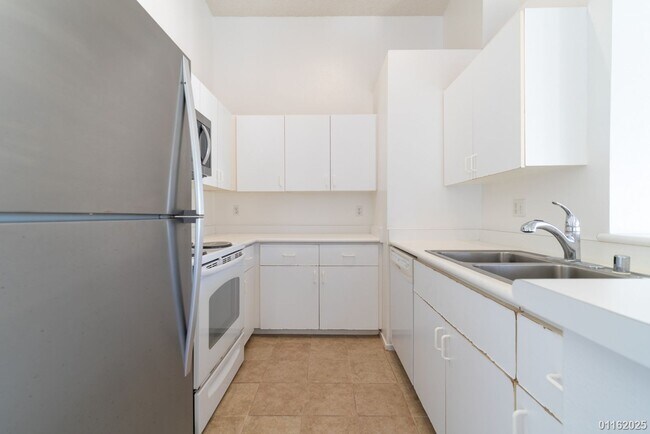 Foto del edificio - 2br/2ba/2-car garage Townhouse at The Arbors in Ewa Beach