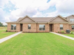 Building Photo - 18335 Mae Cir