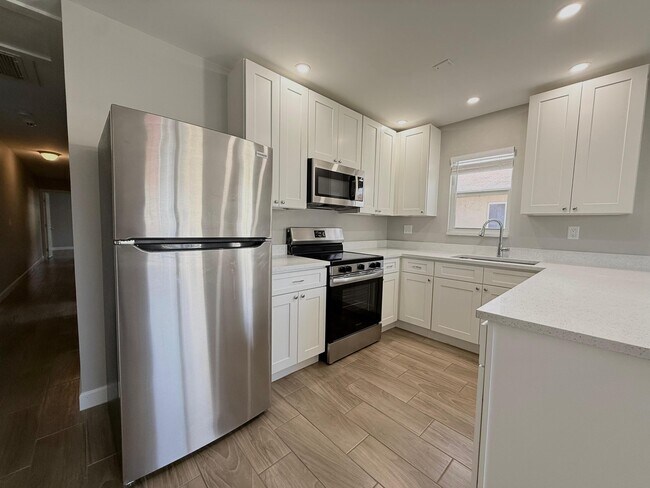 Foto del edificio - 1001 W 9th St