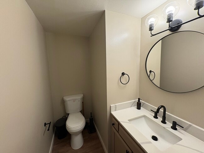 Downstairs 1/2 Bath - 4750 Templeton St