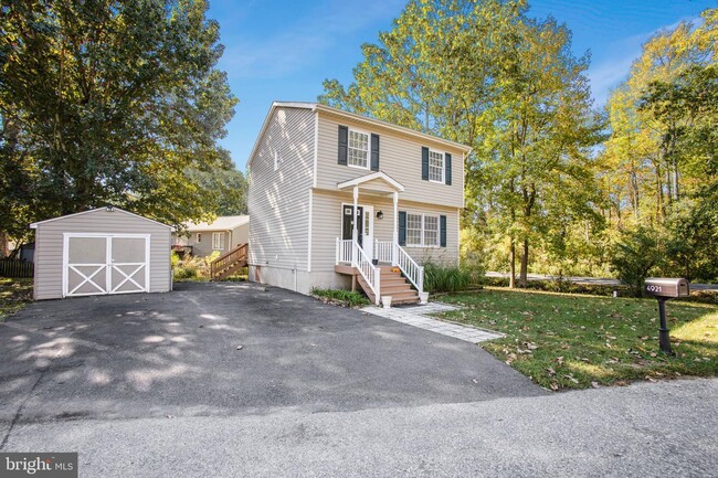 Building Photo - 4921 Bonniewood Dr