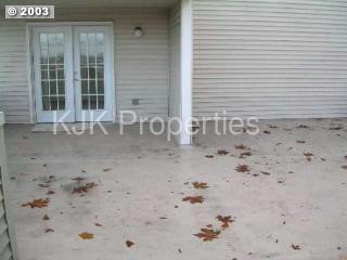 Building Photo - 3505 SW Barbur Blvd