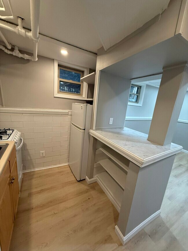 Building Photo - 99 Hancock St