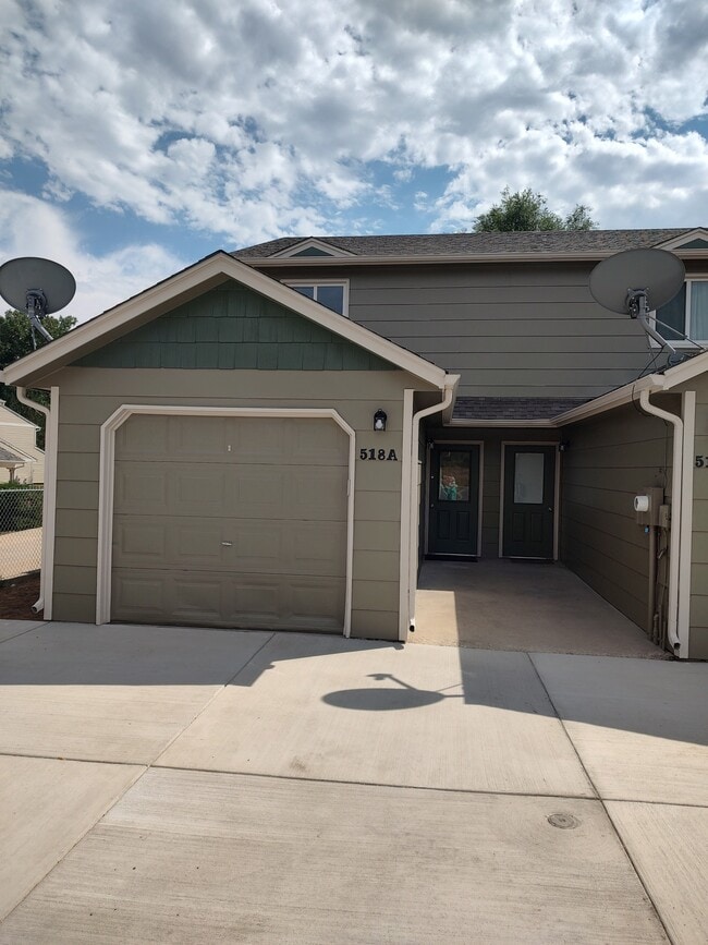 Building Photo - 518 W South Boulder Rd