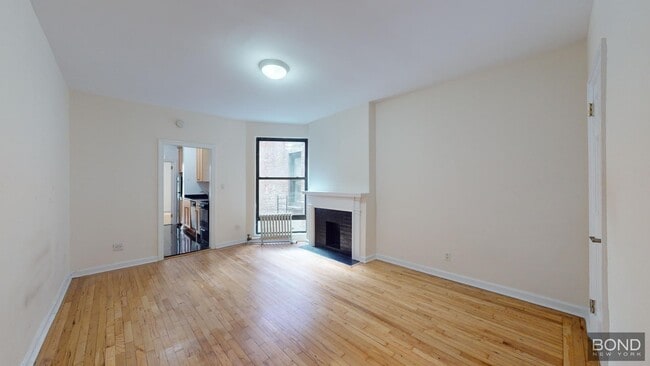 Building Photo - 152-156 East 84th Street
