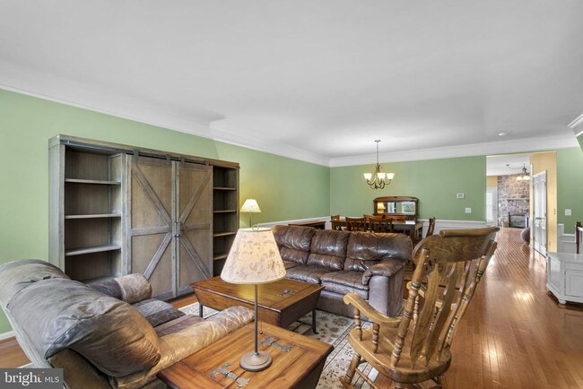 Building Photo - 43682 Chicacoon Creek Square