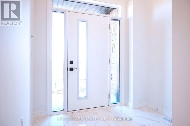 Building Photo - 24 Kamper Ave