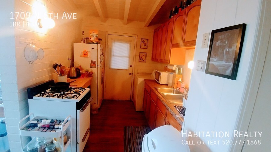 Primary Photo - Midcentury 1bed/1bath at the Bronx Park, n...