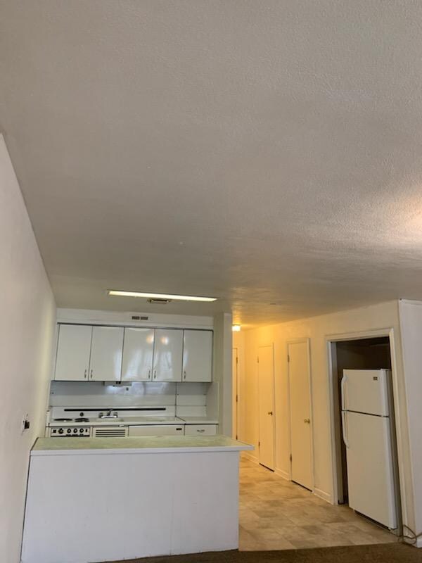 Foto del edificio - 946 Oliver Ave