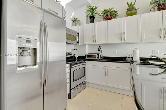 Building Photo - 7290 SW 90th St