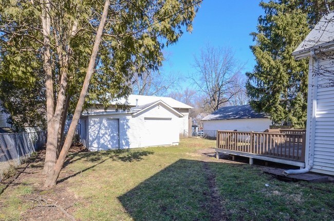 Building Photo - 310 Walnut St