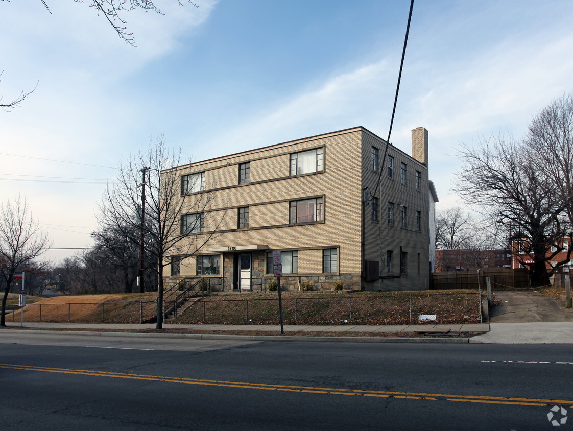 Building Photo - 2400 Alabama Ave SE