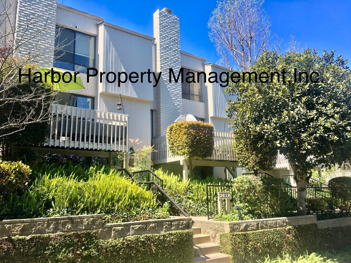 3612 W Estates Ln, Rolling Hills Estates, CA 90274 Townhome Rentals