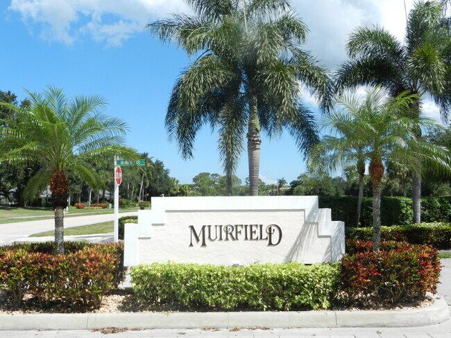 Foto del edificio - 301 Muirfield Ct