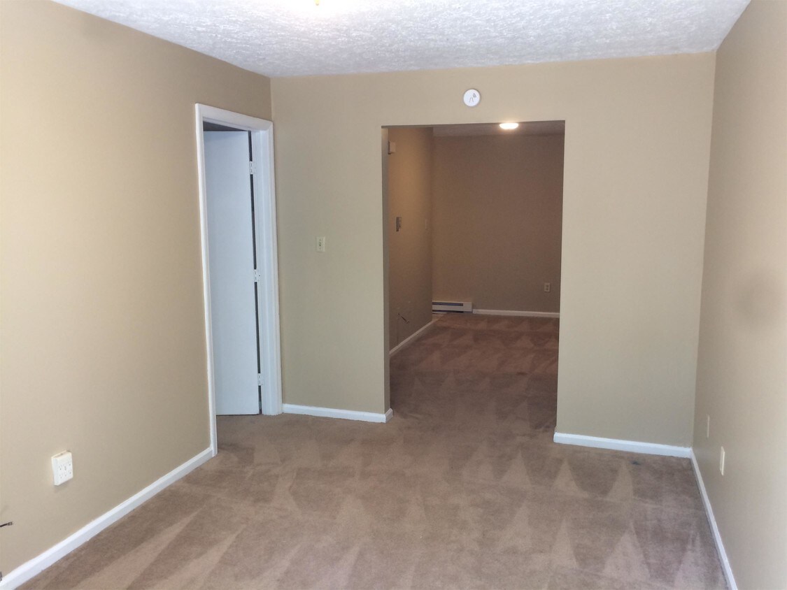 Foto principal - 423 Gibson Ln