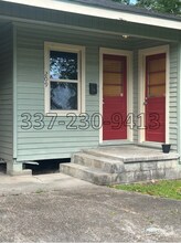 Building Photo - 209 Armand St