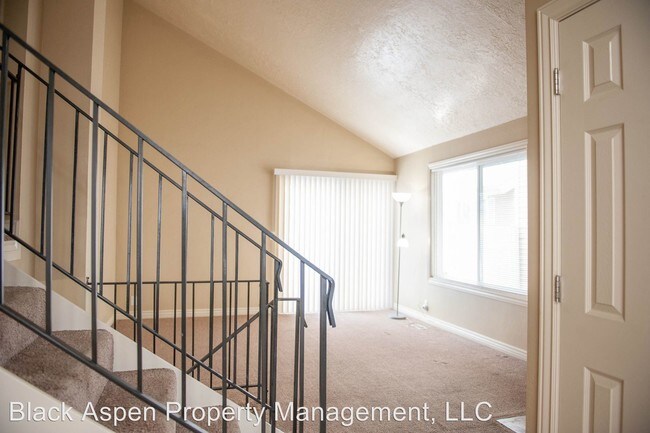 Building Photo - 4 br, 2 bath House - 4121 S. Sunnypark Lane