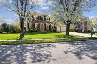 Building Photo - 13511 Fallen Oak Ct
