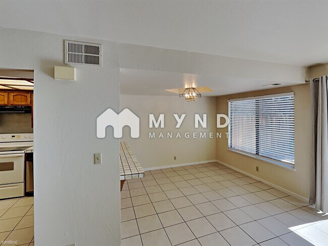 Building Photo - 3 br, 2.5 bath Townhome - 1158 Illiad Ct