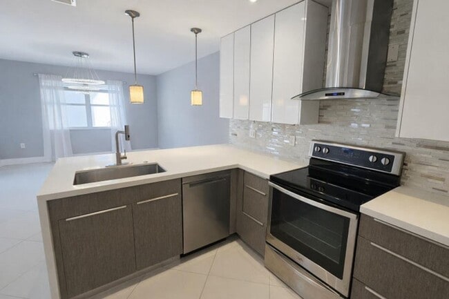 Foto del edificio - 4135 Eastridge Cir