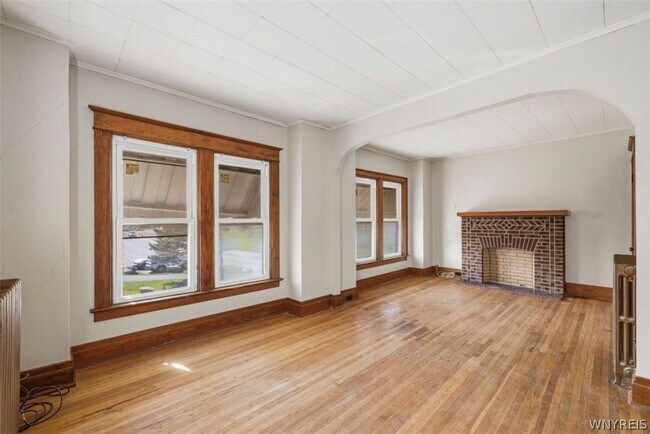 Foto del edificio - 1067 Tonawanda St