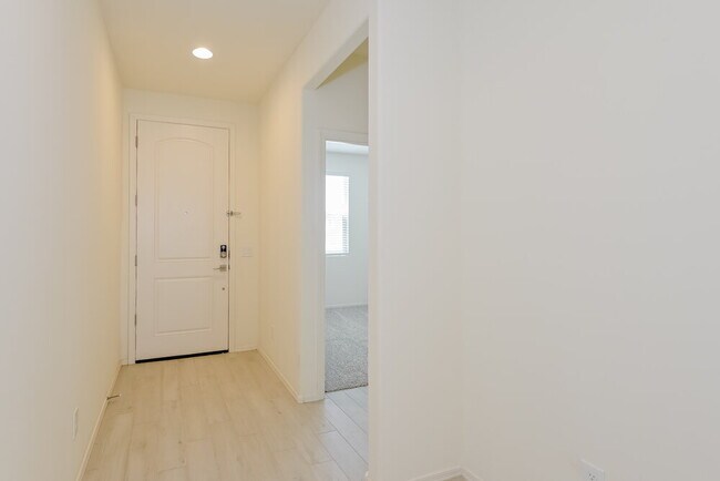Building Photo - 12174 W Charismatic Dr