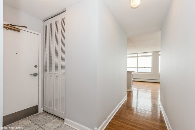 Foto del edificio - 6171 N Sheridan Rd
