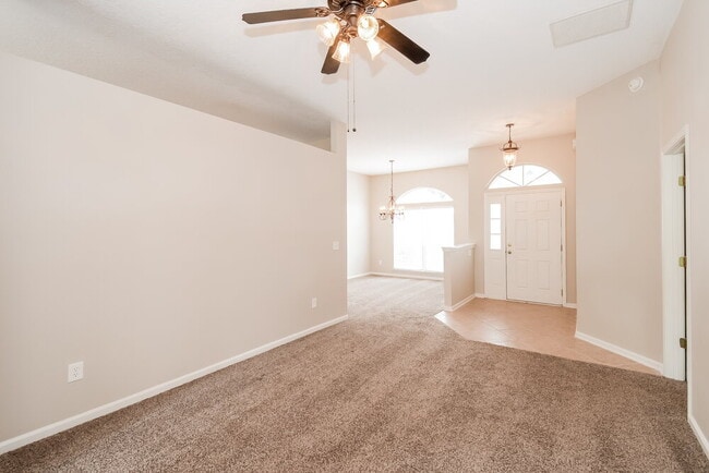 Building Photo - 14060 Red Rock Lake Dr