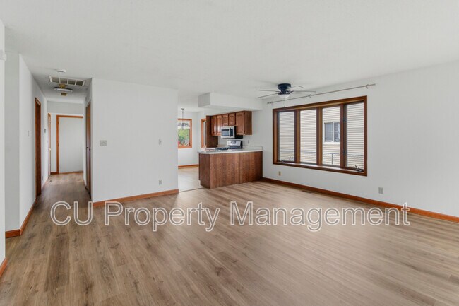 Building Photo - 3304 Halifax Dr
