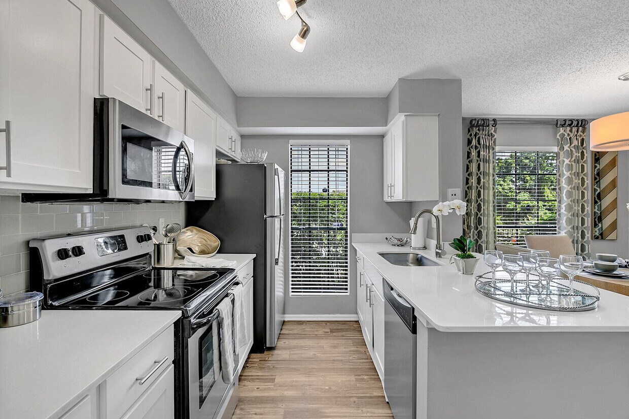 Rosemont Windermere Apartments 6421 Conroy Rd Orlando, FL