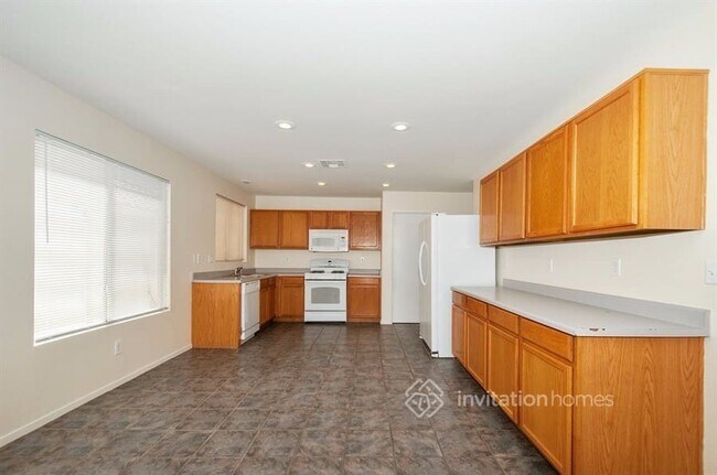 Foto del edificio - 8608 W Majestic Pine Ave