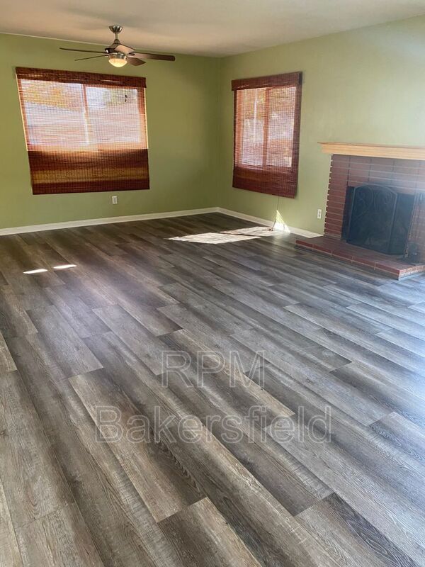 Building Photo - 1804 Chevy Chase Dr
