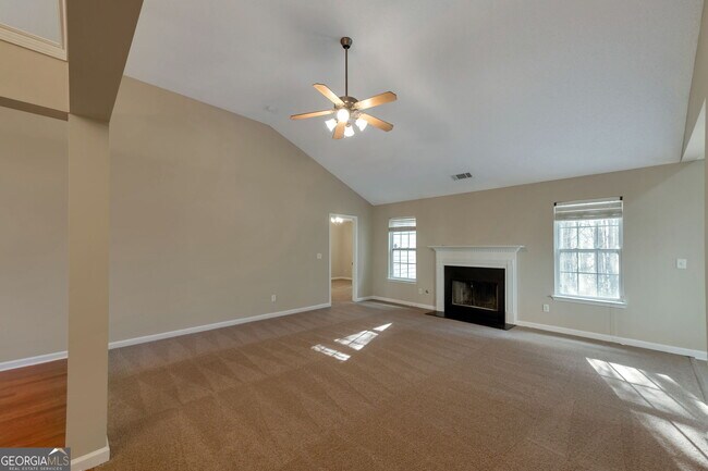 Foto del edificio - 4750 Buckeye Pl