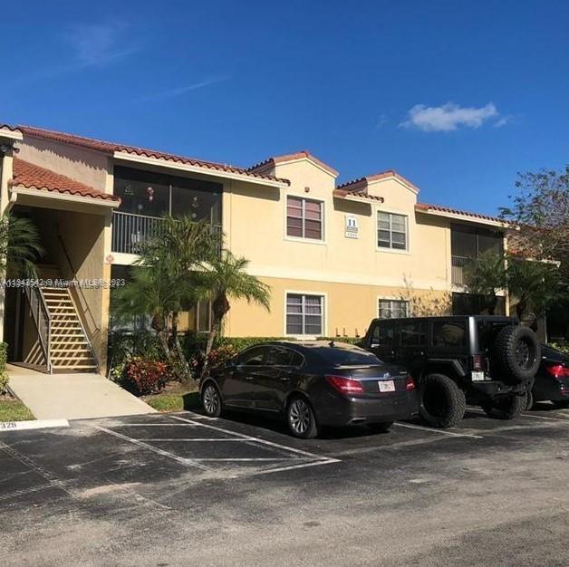 Foto principal - 1243 SW 46th Ave